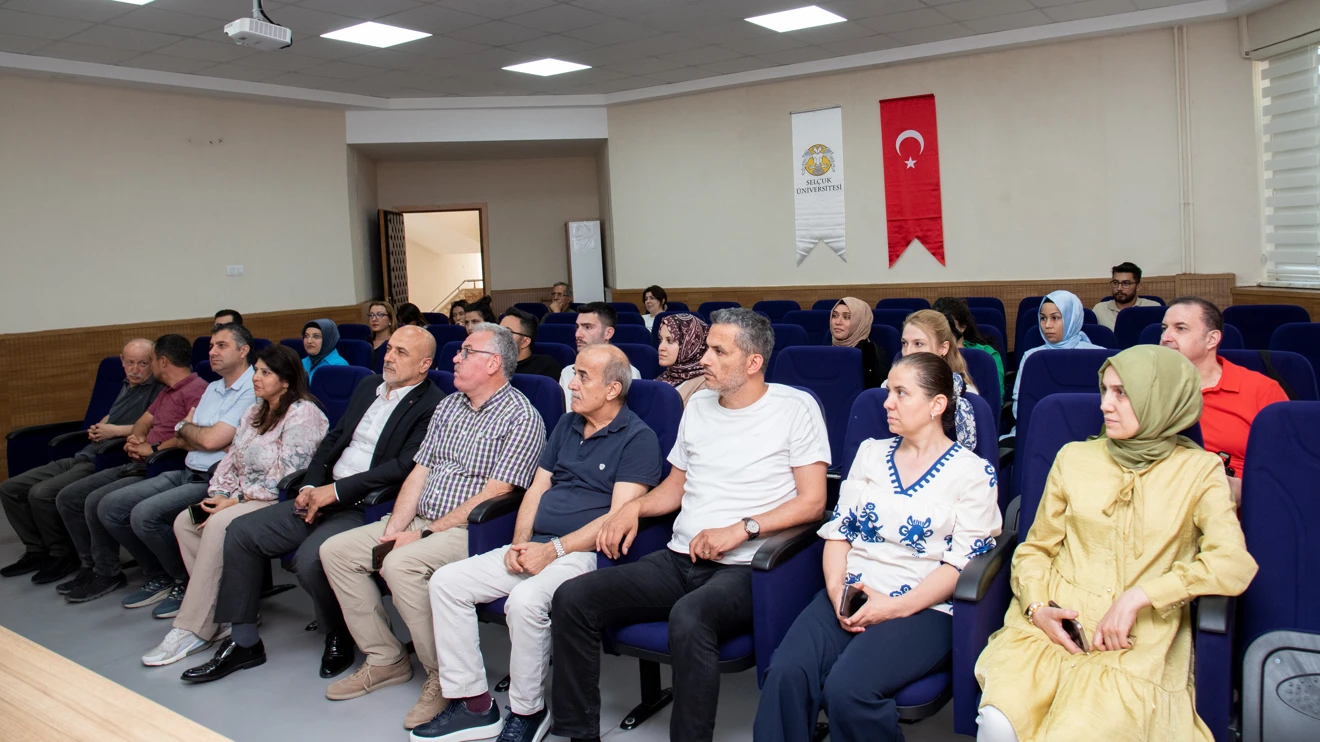 Selçuk Üniversitesinde Nükleer Teori Çalıştayı ve Eğitim Semineri yapıldı 